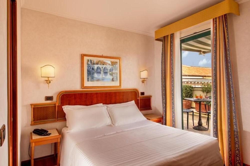 Hotel Regno Roma Exterior foto