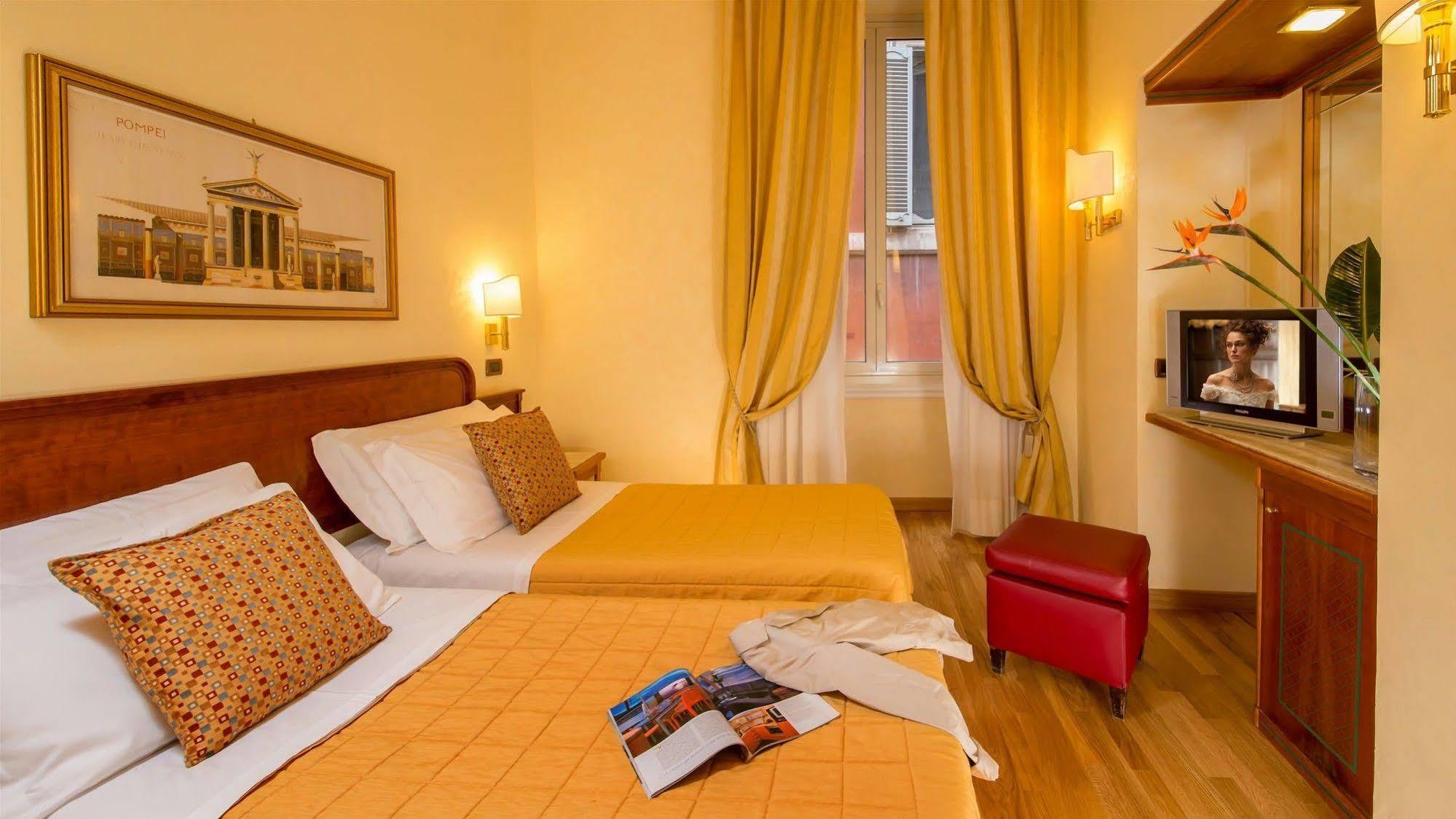Hotel Regno Roma Exterior foto
